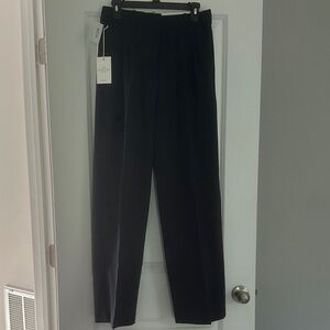 NWT Aritzia The Effortless Pant